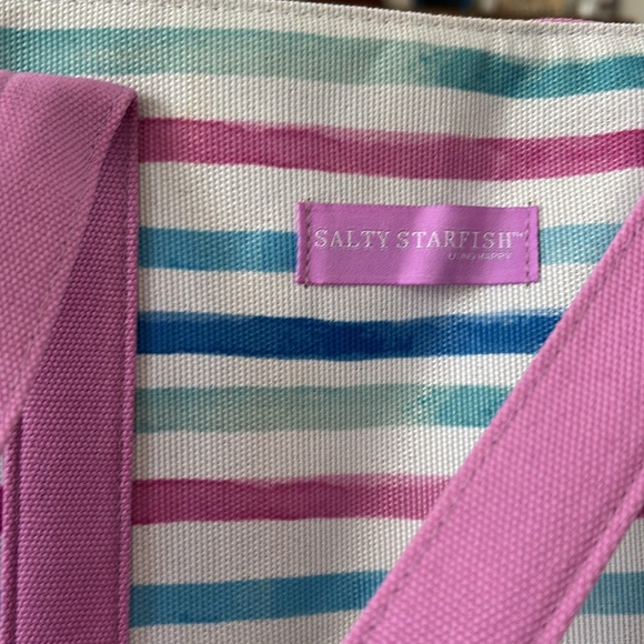 Salty starfish. Brand new with tags navy coastal cooler tote. - Picture 2 of 5